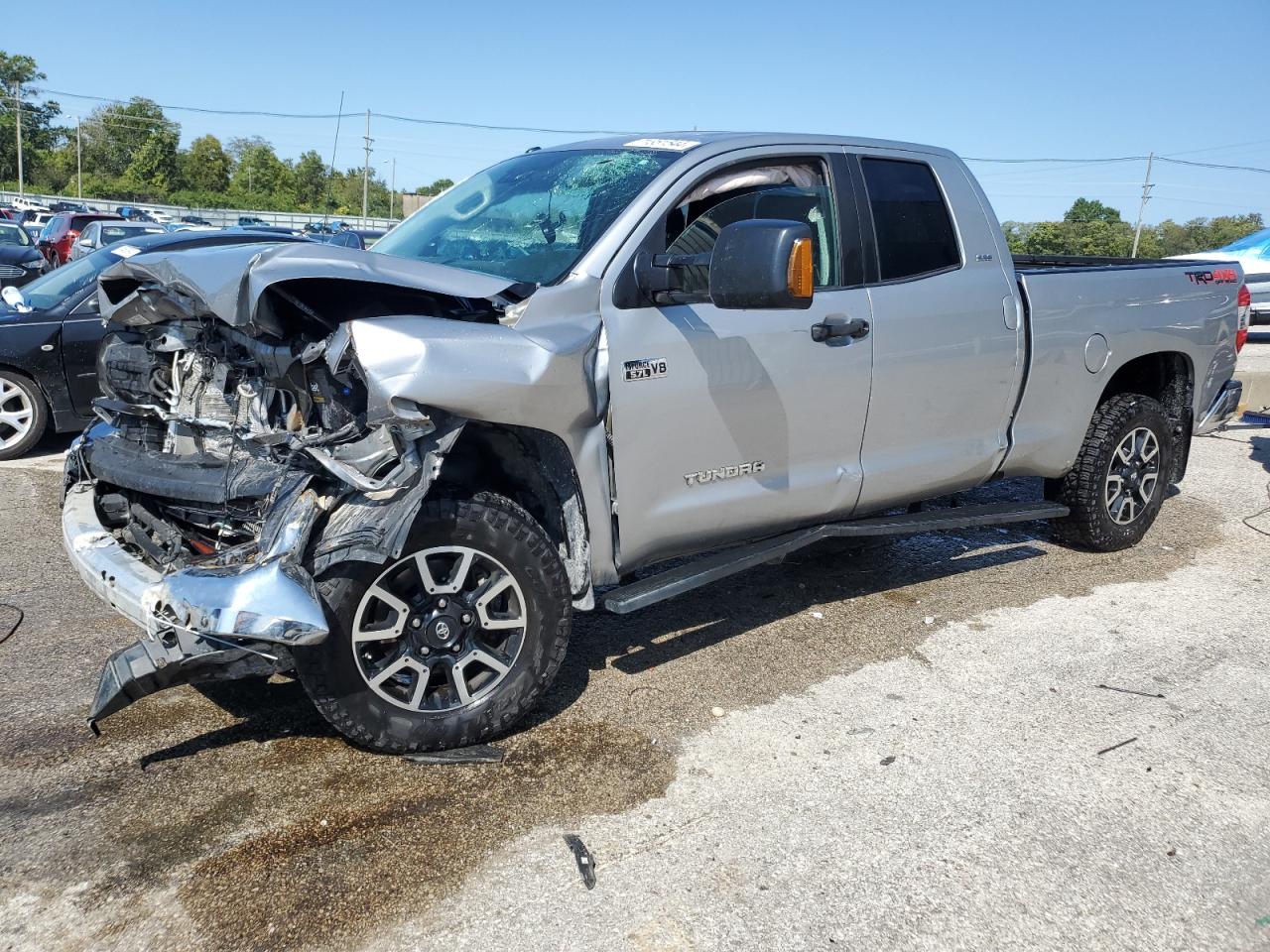 2018 Toyota Tundra VIN 5TFUW5F1XJX775850