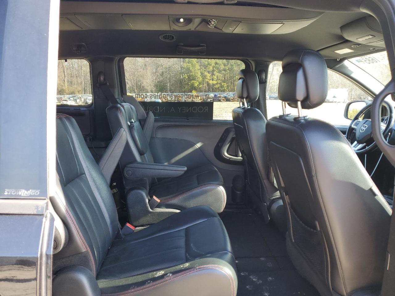 2012 Dodge Caravan VIN 2C4RDGEG2CR359919 Copart auction photo, front end / minor dent/scratches damage thumbnail 11