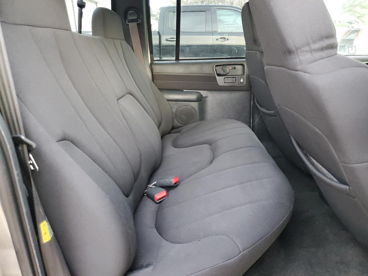 2004 Chevrolet S-10 Pickup VIN 1GCDT13X74K113249 Copart auction photo, front end damage thumbnail 11
