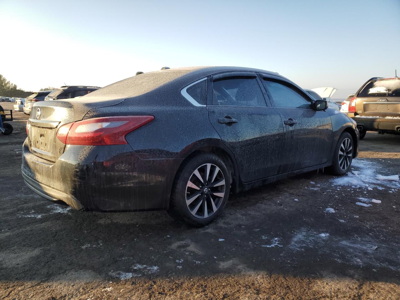 2018 Nissan Altima VIN 1N4AL3AP3JC189600 Copart auction photo, side / front end damage thumbnail 3