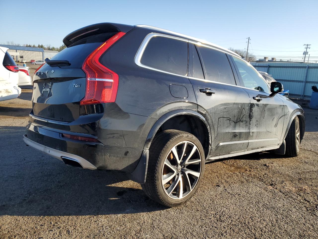 2021 Volvo XC90 VIN YV4A221K4M1743218 Copart auction photo, front end / rear end damage thumbnail 3