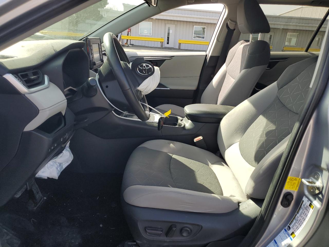2019 Toyota RAV 4 VIN 2T3RWRFV6KW041471 Copart auction photo, front end damage thumbnail 7