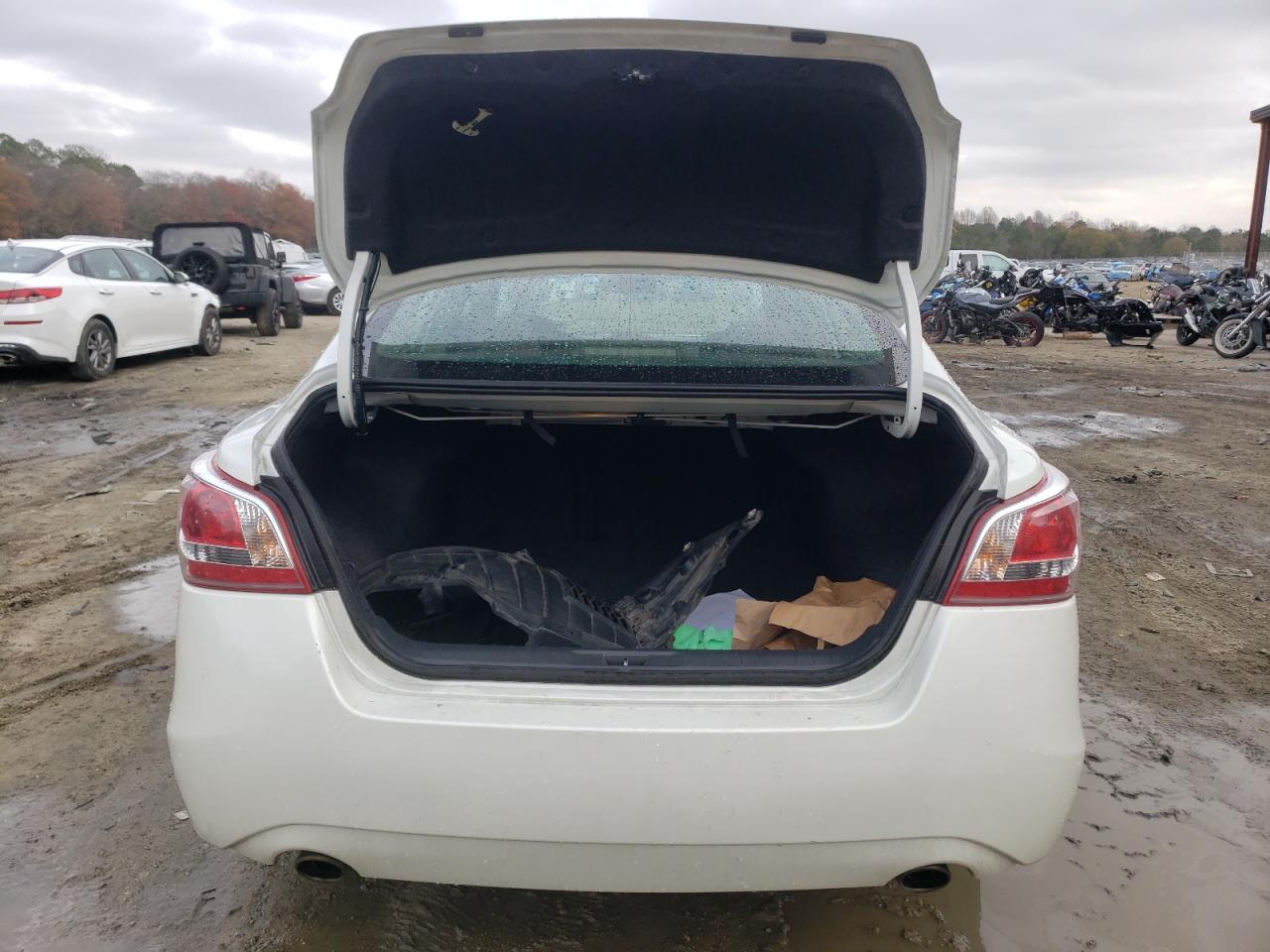 2013 Nissan Altima VIN 1N4AL3AP9DN575897 Copart auction photo, front end / minor dent/scratches damage thumbnail 6