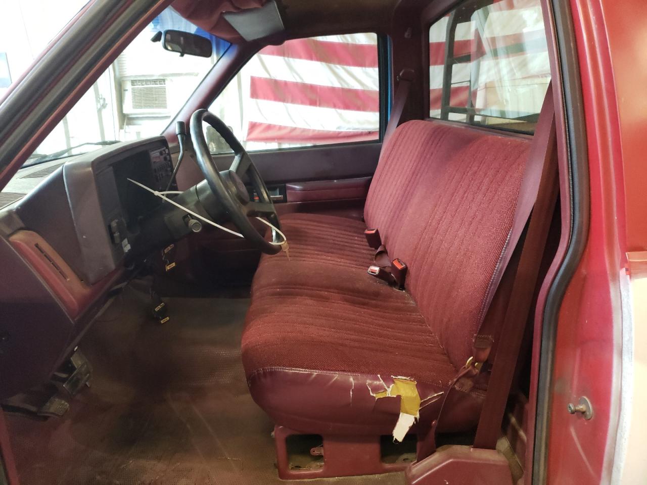 1988 Chevrolet GMT-400 VIN 1GCGC34K9JE116935 Copart auction photo, rear end / minor dent/scratches damage thumbnail 7