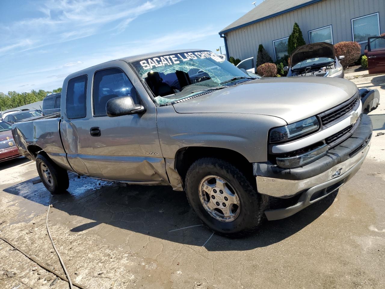 2002 Chevrolet Silverado VIN 2GCEC19W221285706 Copart auction photo, rollover damage thumbnail 4