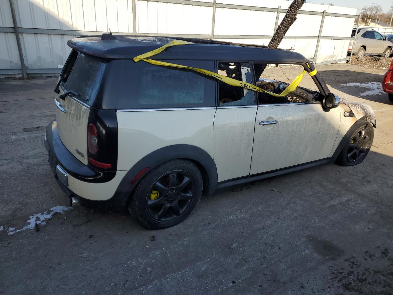 2008 MINI Cooper VIN WMWML33588TN67520 Copart auction photo, burn damage thumbnail 3