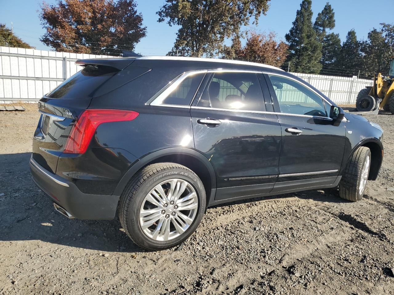 2018 Cadillac XT5 VIN 1GYKNERS8JZ213720 Copart auction photo, front end damage thumbnail 3