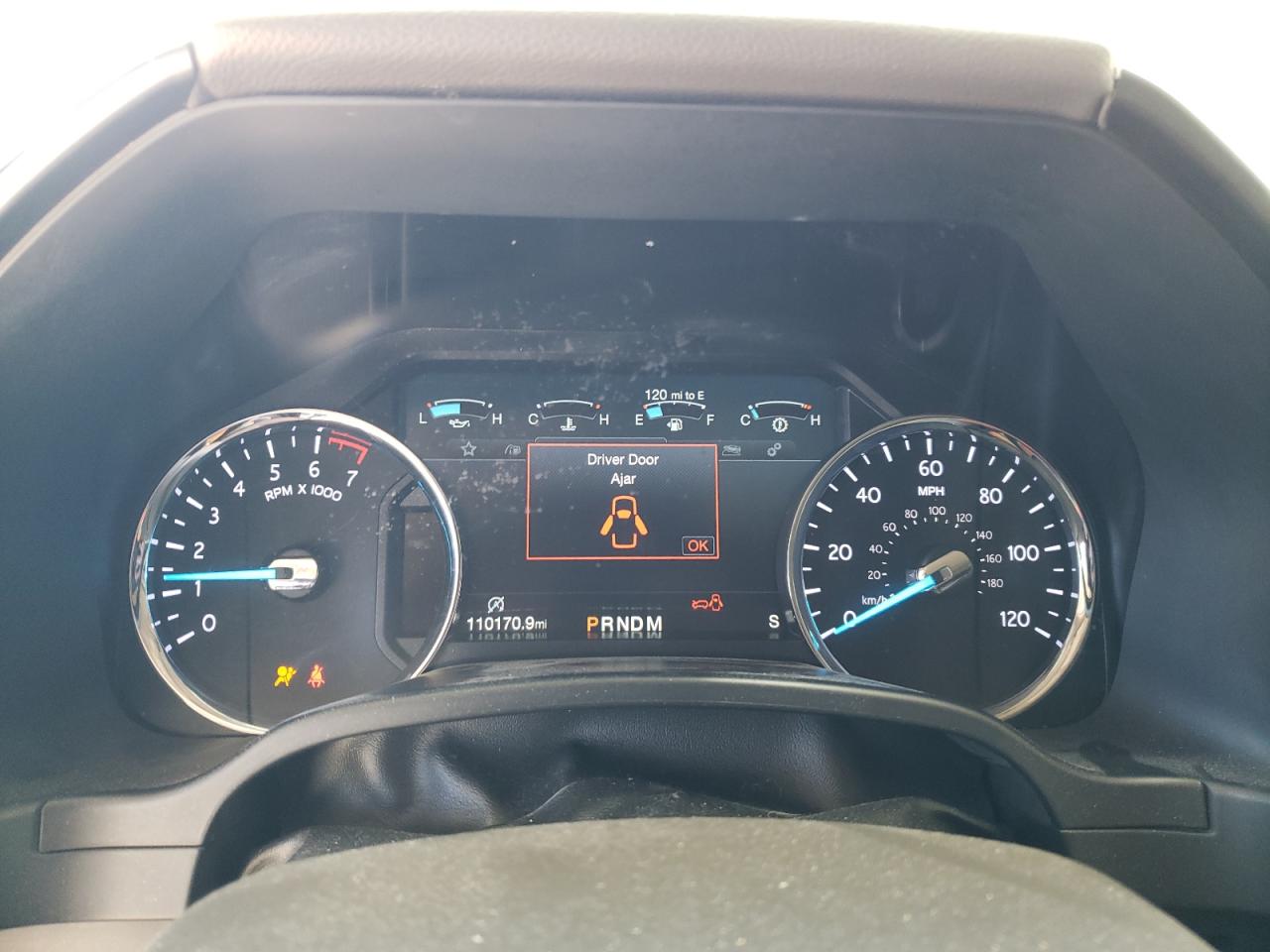 2018 Ford Expedition VIN 1FMJK1KT4JEA47043 Copart auction photo, hail / minor dent/scratches damage thumbnail 9