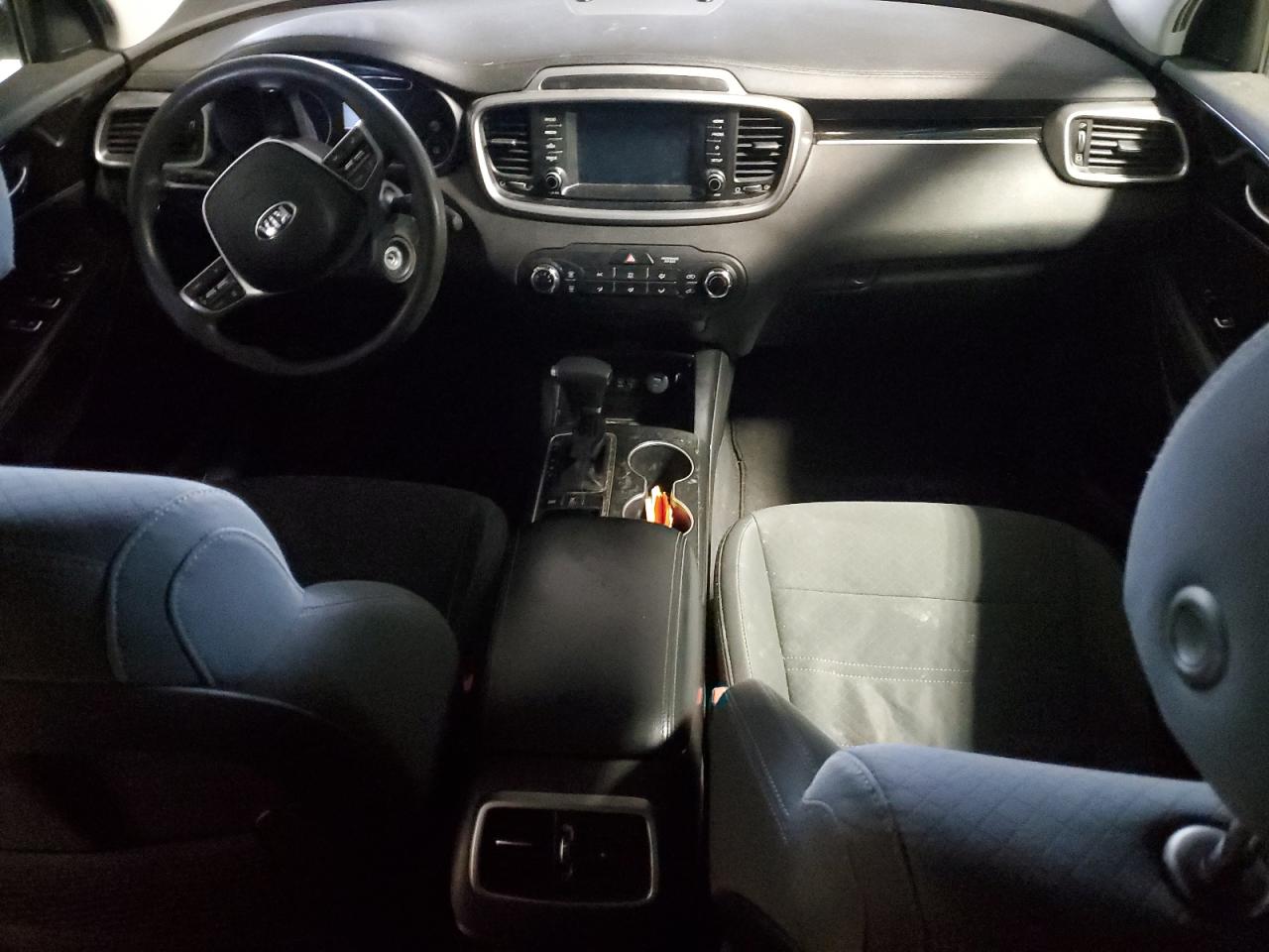 2019 KIA Sorento VIN 5XYPGDA39KG554855 Copart auction photo, front end / minor dent/scratches damage thumbnail 8