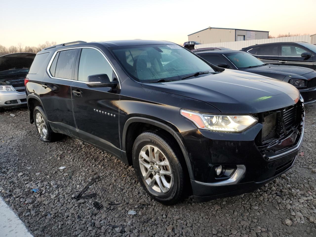 2019 Chevrolet Traverse VIN 1GNERGKW0KJ142407 Copart auction photo, rear end / front end damage thumbnail 4