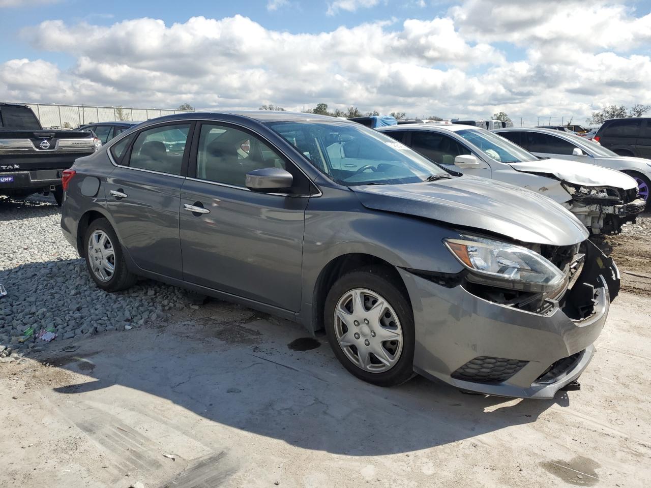 2016 Nissan Sentra VIN 3N1AB7APXGY226469 Copart auction photo, front end damage thumbnail 4