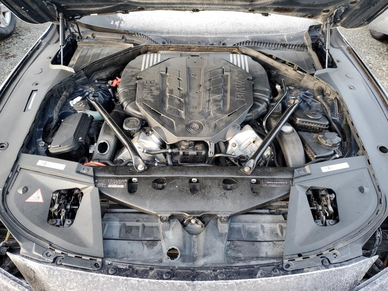 2009 BMW 7er VIN WBAKB83539CY57625 Copart auction photo, mechanical / front end damage thumbnail 11