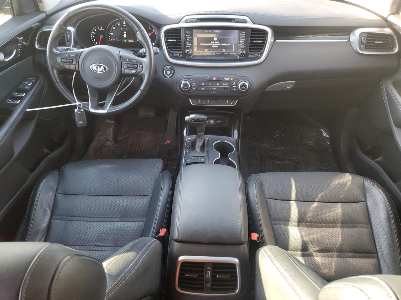 2016 KIA Sorento VIN 5XYPK4A53GG077198 Copart auction photo, front end / minor dent/scratches damage thumbnail 8