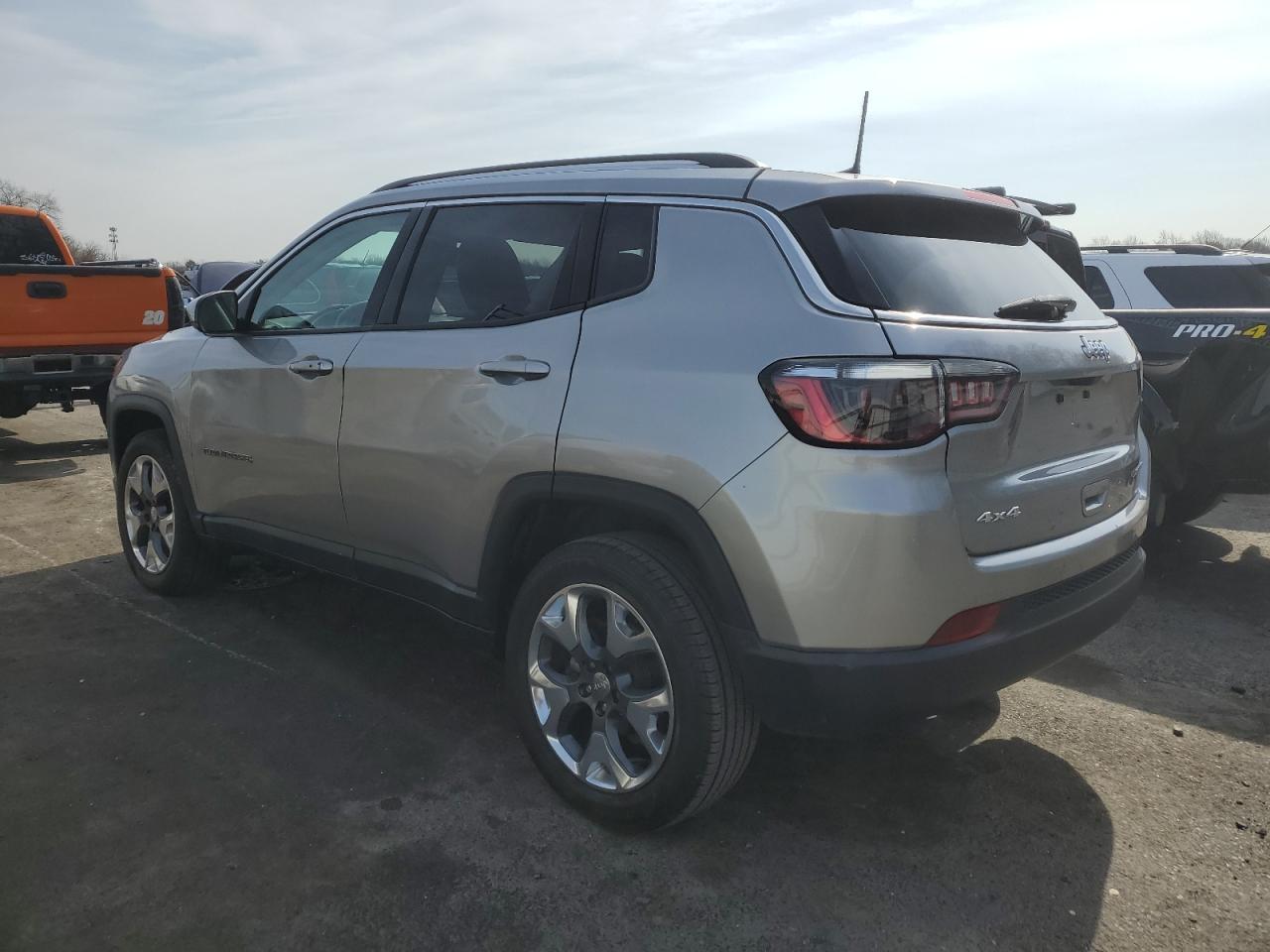 2021 Jeep Compass VIN 3C4NJDCB6MT528495 Copart auction photo, minor dent/scratches damage thumbnail 2