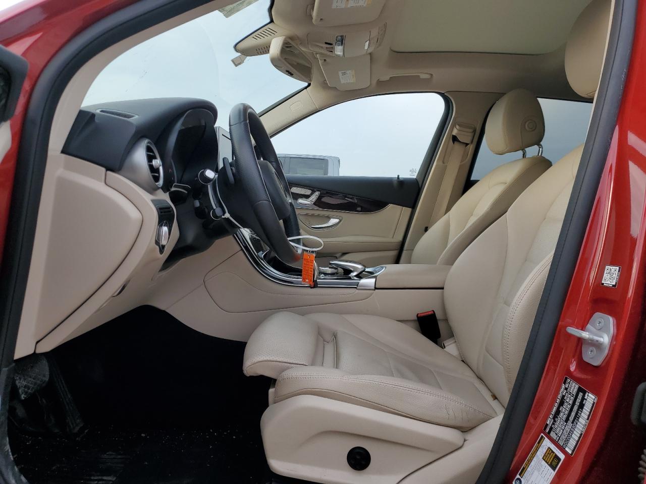 2016 Mercedes-Benz GLC VIN WDC0G4KB3GF011691 Copart auction photo, front end / minor dent/scratches damage thumbnail 7