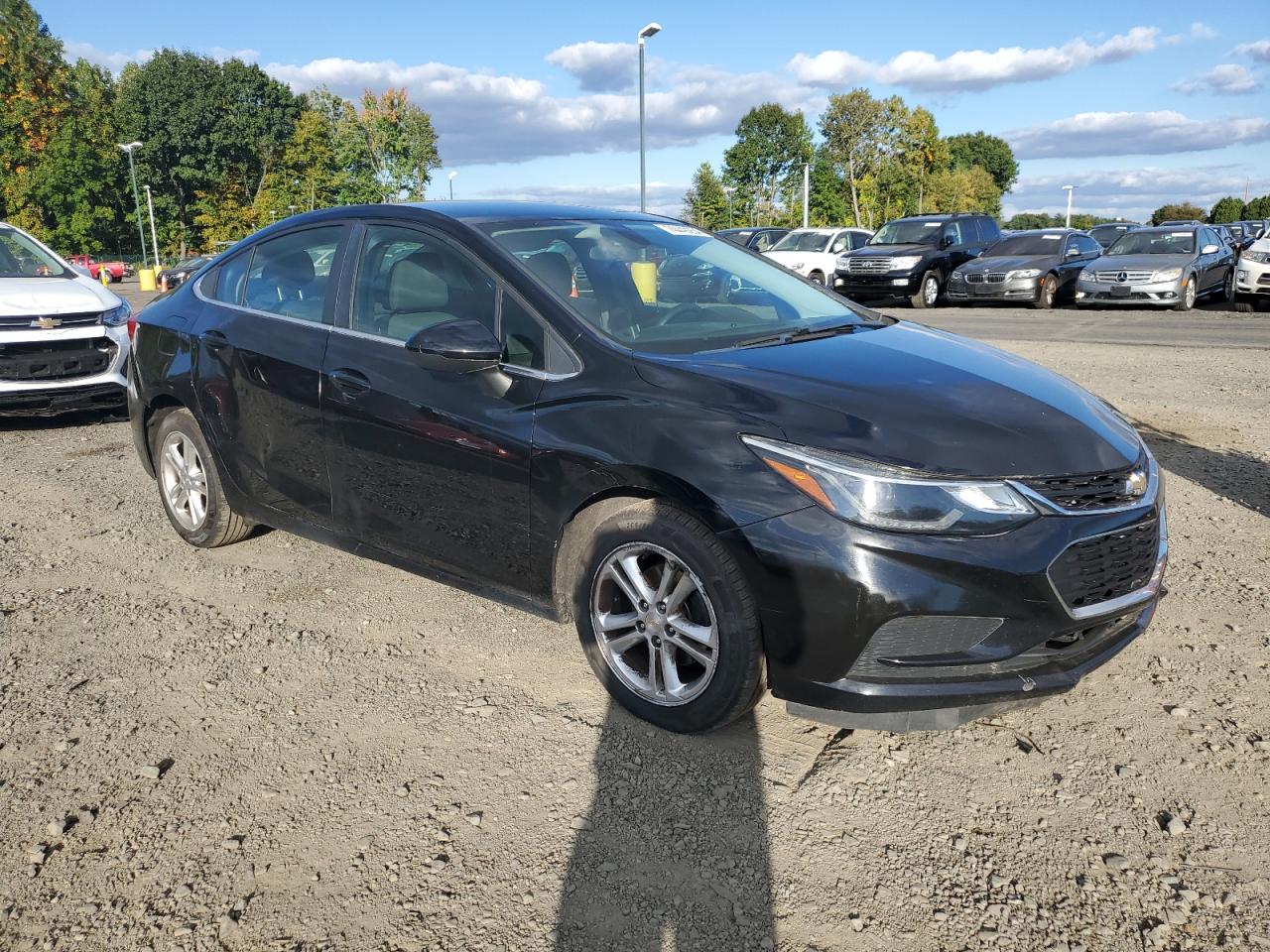2017 Chevrolet Cruze VIN 1G1BE5SMXH7223309 Copart auction photo, minor dent/scratches damage thumbnail 4