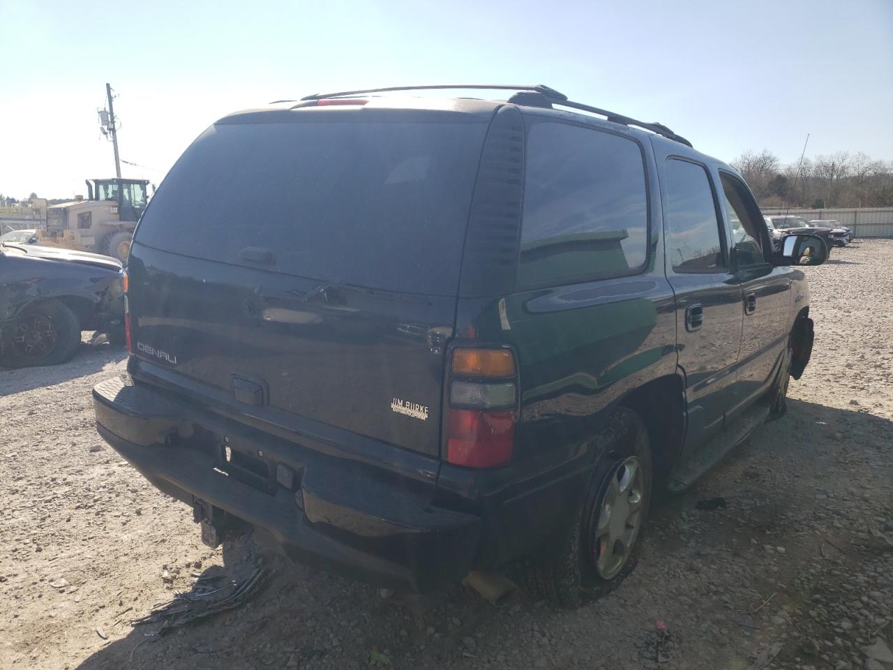 2005 GMC Yukon VIN 1GKEK63UX5J120976 Copart auction photo, side / front end damage thumbnail 3