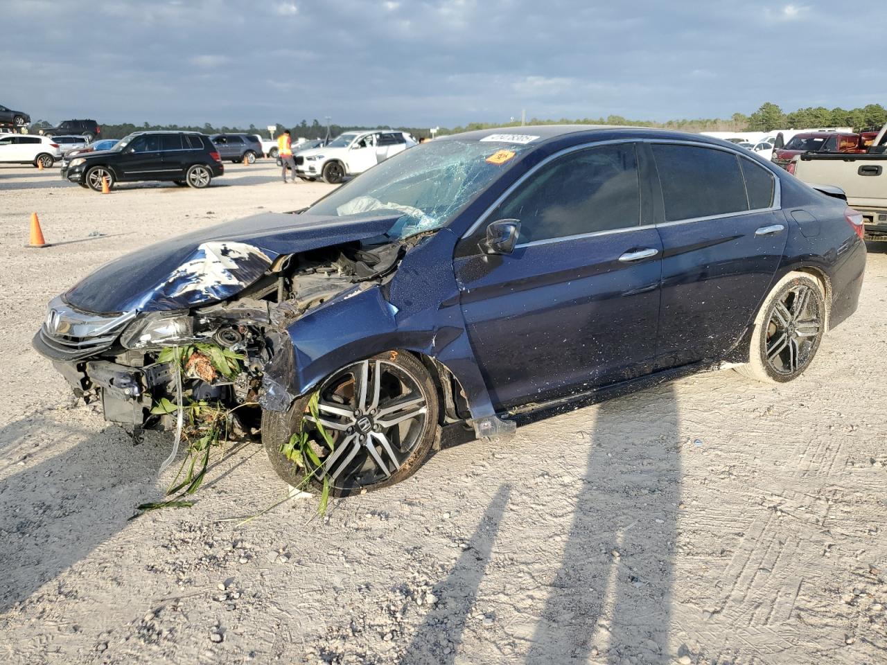 2016 Honda Accord VIN 1HGCR2F51GA231027