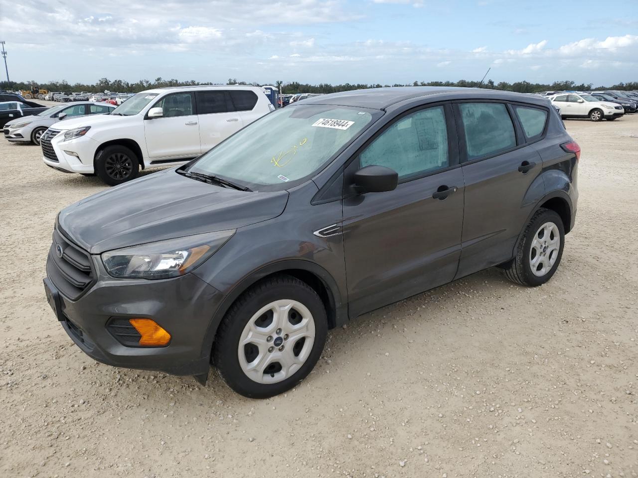2019 Ford Escape VIN 1FMCU0F71KUA62567