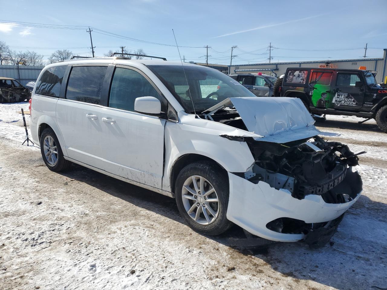 2019 Dodge Caravan VIN 2C4RDGCG3KR517945 Copart auction photo, front end damage thumbnail 4