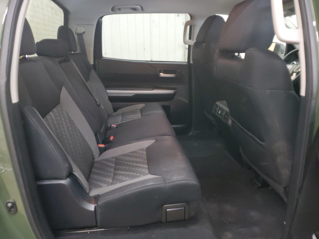 2021 Toyota Tundra VIN 5TFDY5F12MX980674 Copart auction photo, rear end damage thumbnail 10