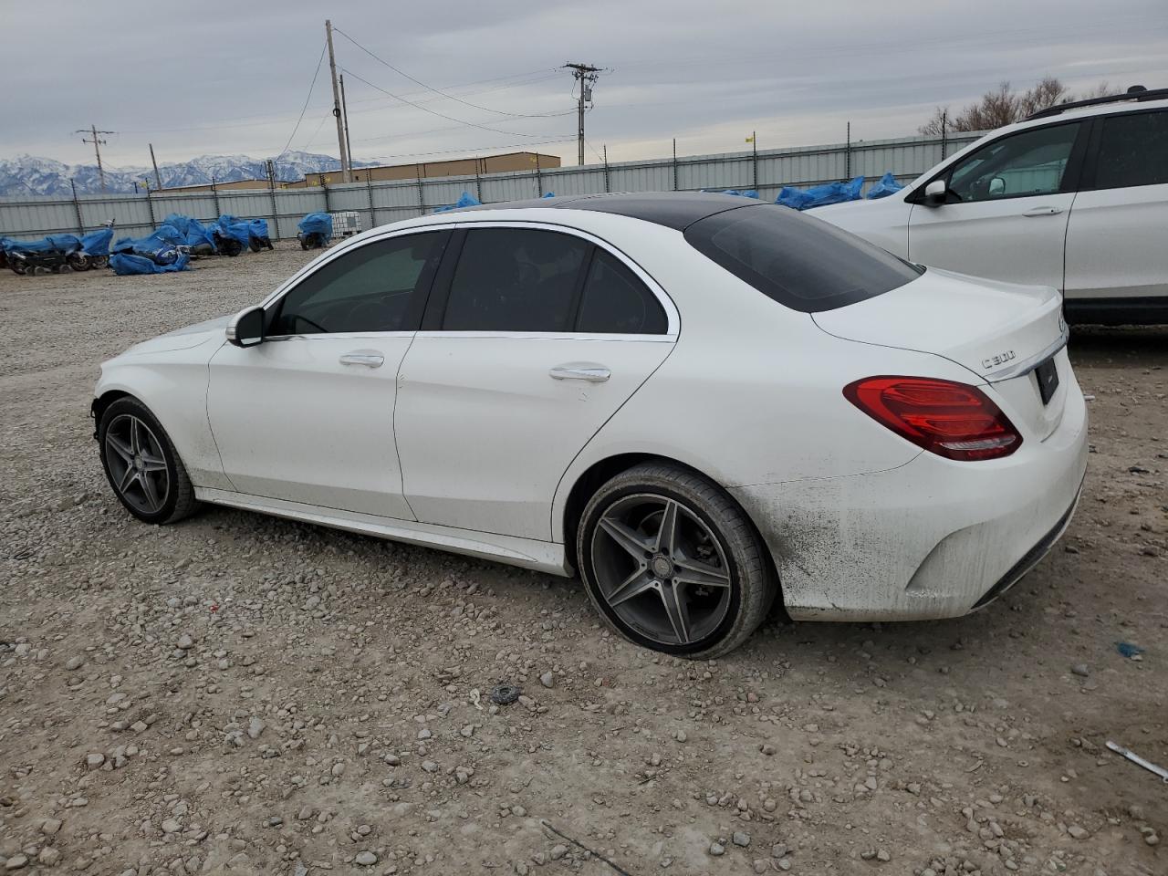 2015 Mercedes-Benz C-klasse VIN 55SWF4KBXFU094072 Copart auction photo, front end damage thumbnail 2