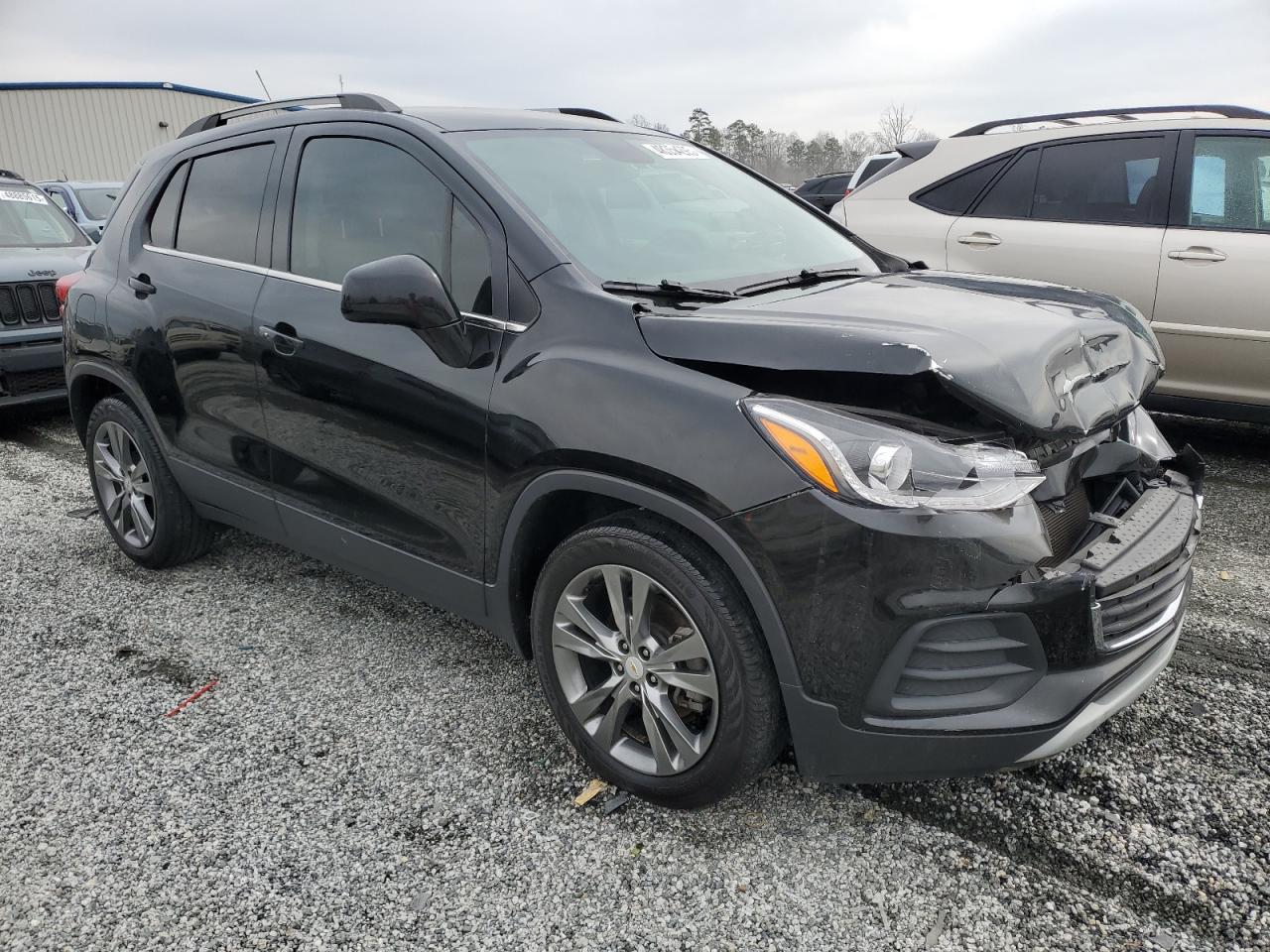 2020 Chevrolet Trax VIN KL7CJLSB6LB337661 Copart auction photo, front end damage thumbnail 4
