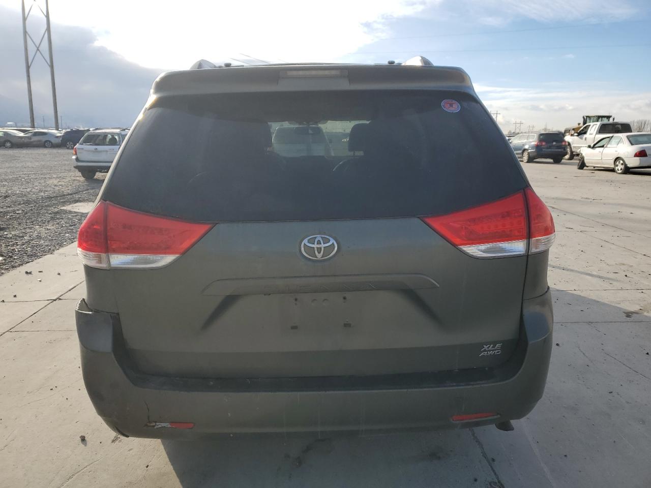 2012 Toyota Sienna VIN 5TDDK3DC6CS042191 Copart auction photo, rear end / side damage thumbnail 6