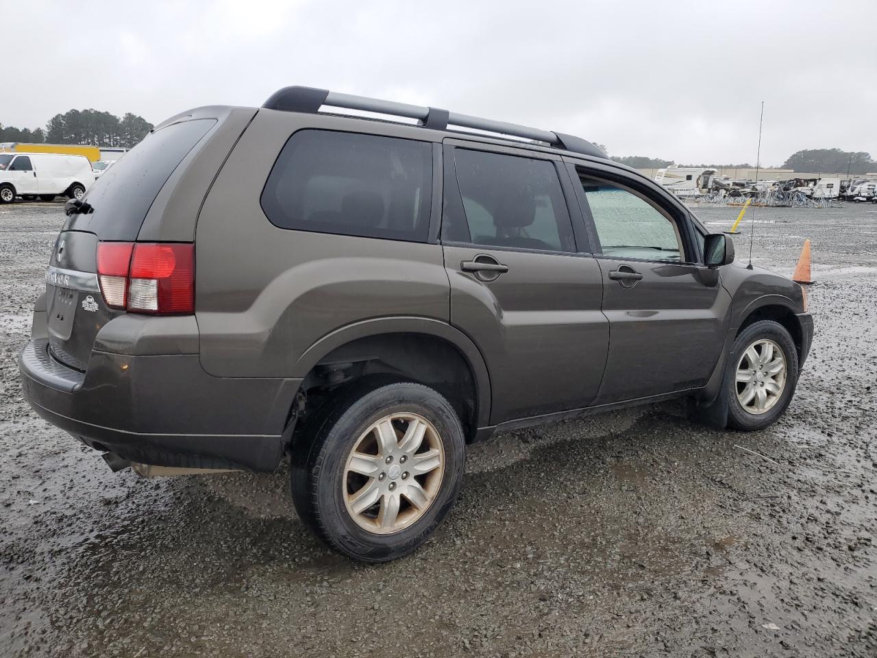 2011 Mitsubishi Endeavor VIN 4A4JN2ASXBE034754 Copart auction photo, side damage thumbnail 3
