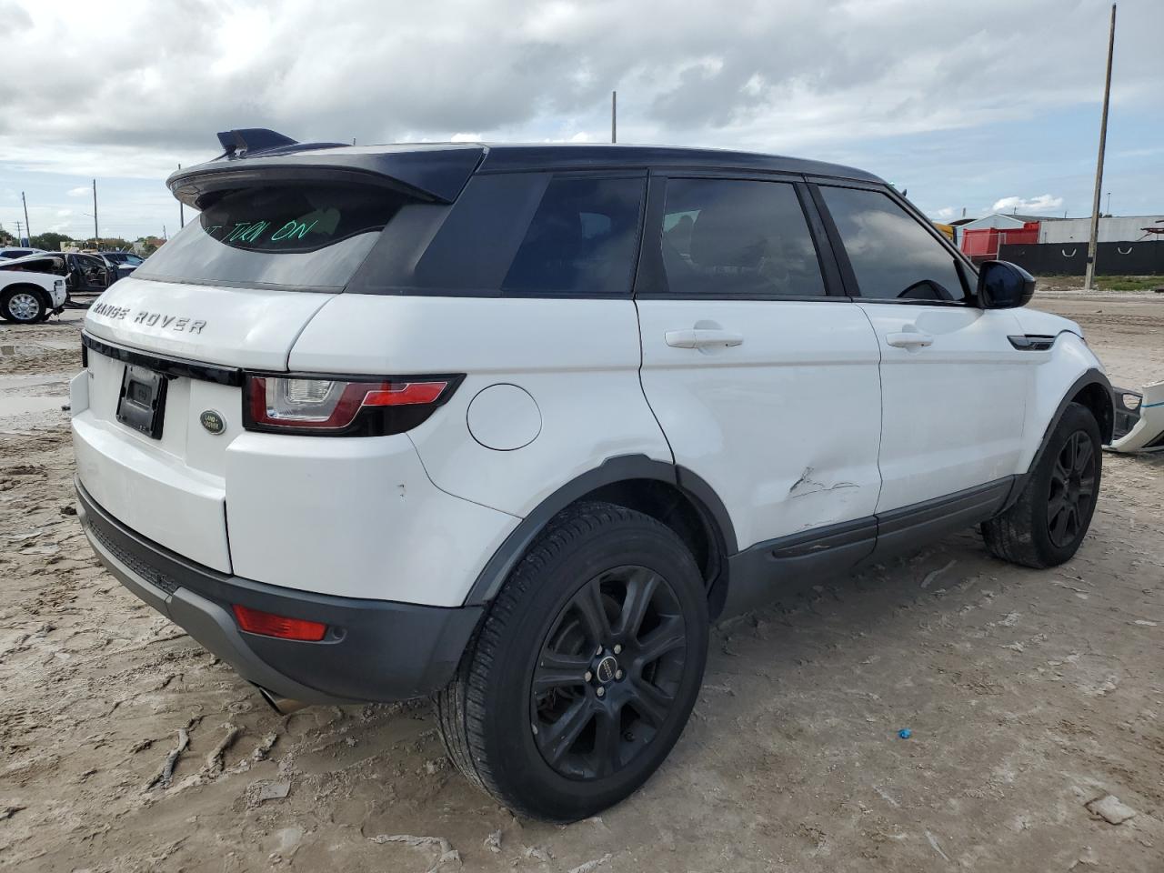 2017 Land Rover Range Rover VIN SALVP2BG5HH234499 Copart auction photo, front end / minor dent/scratches damage thumbnail 3