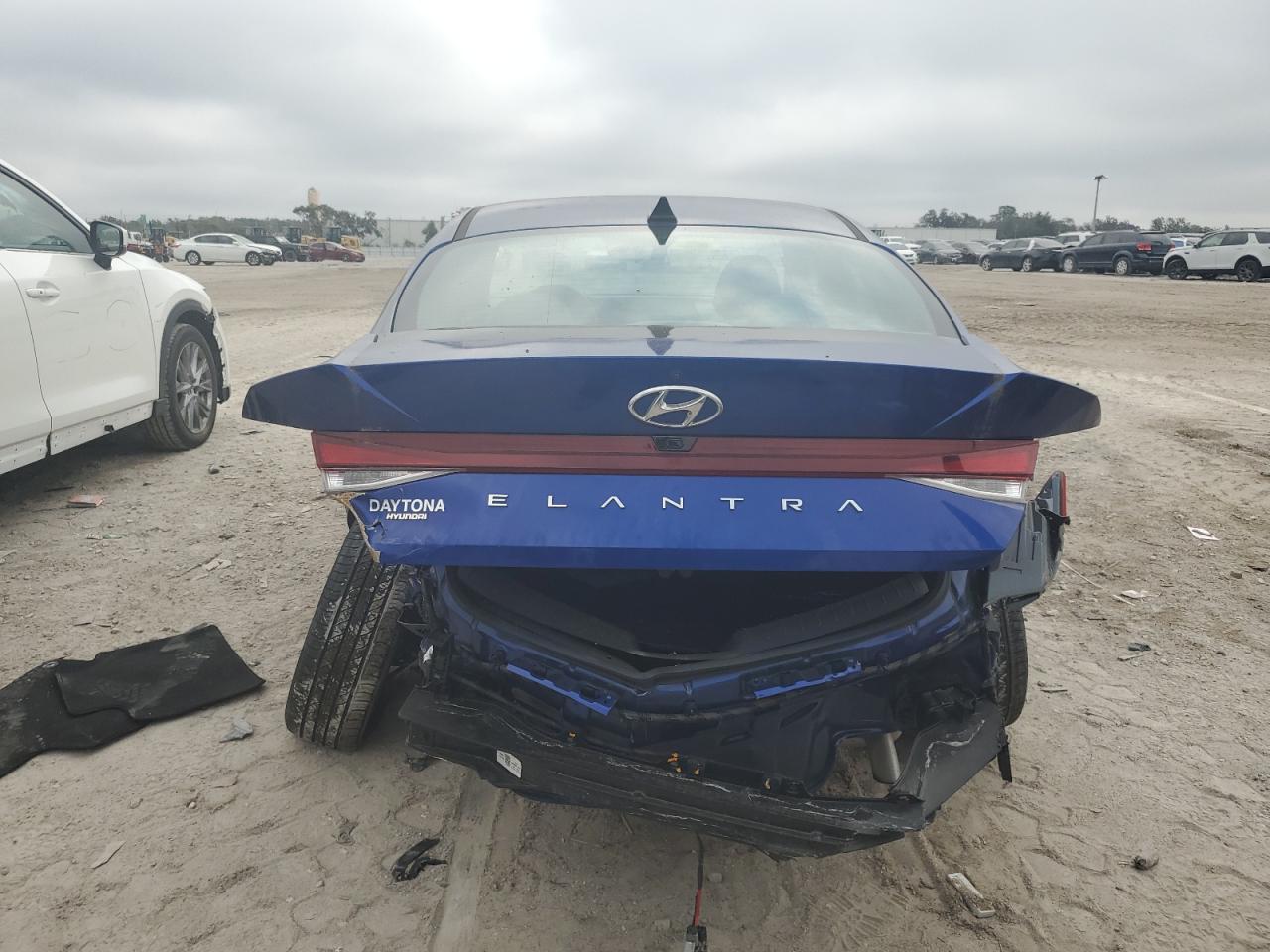 2022 Hyundai Elantra VIN 5NPLM4AGXNH061497 Copart auction photo, rear end damage thumbnail 6