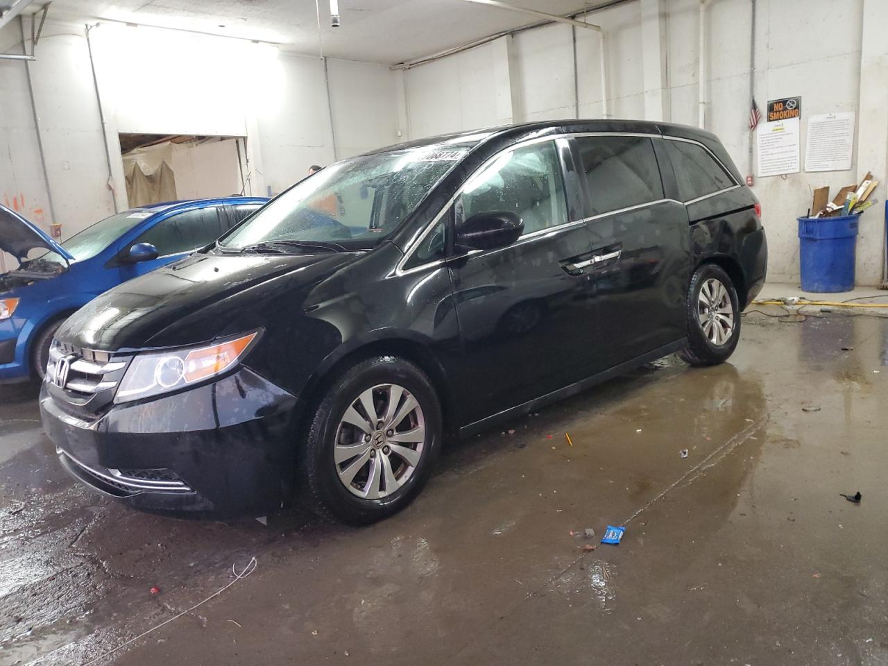 2015 Honda Odyssey VIN 5FNRL5H64FB009931