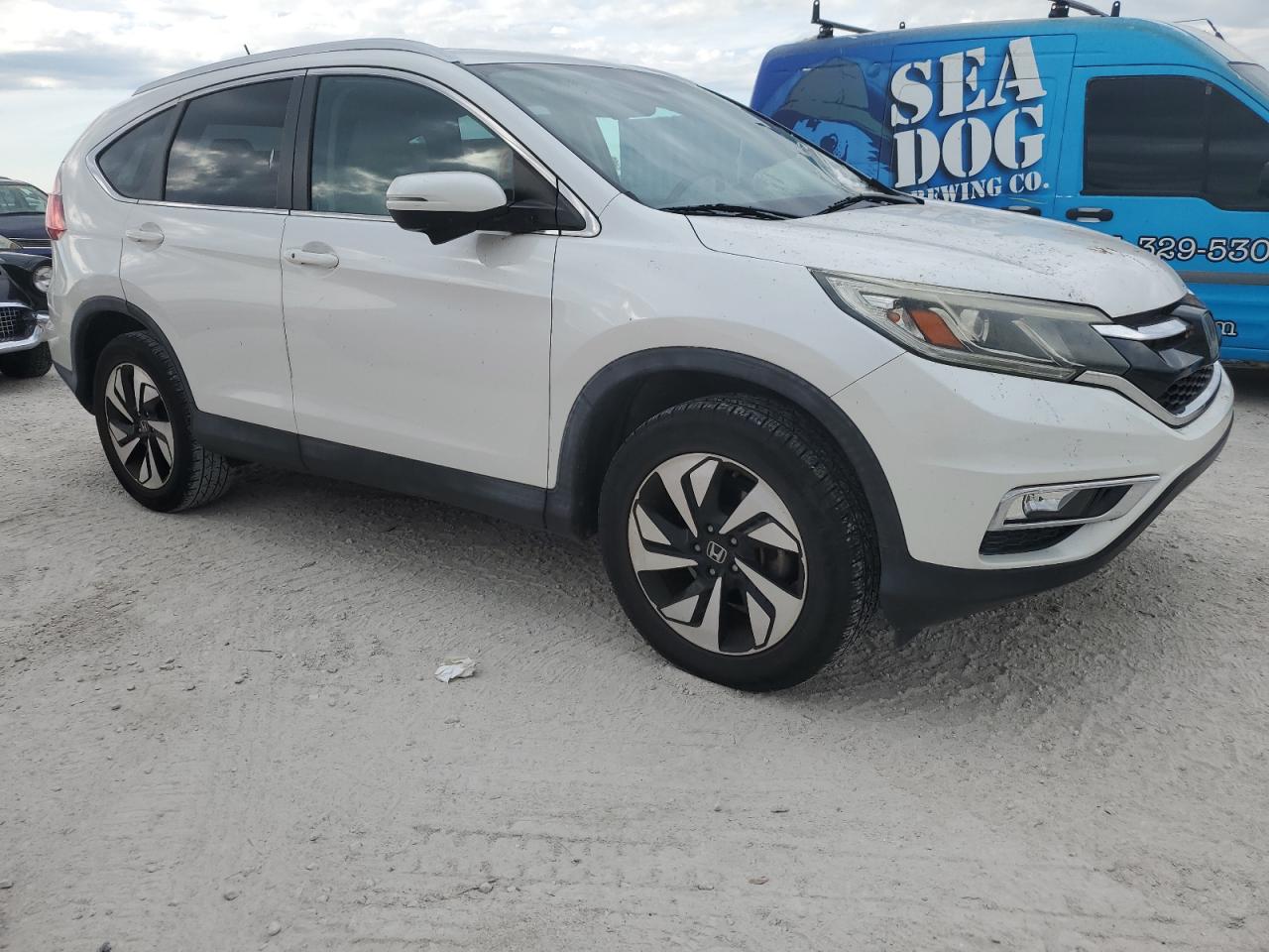 2016 Honda CR-V VIN 5J6RM3H92GL004232 Copart auction photo, water/flood damage thumbnail 4