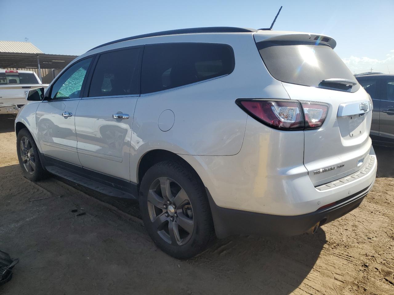 2017 Chevrolet Traverse VIN 1GNKVHKD2HJ352339 Copart auction photo, top/roof / front end damage thumbnail 2