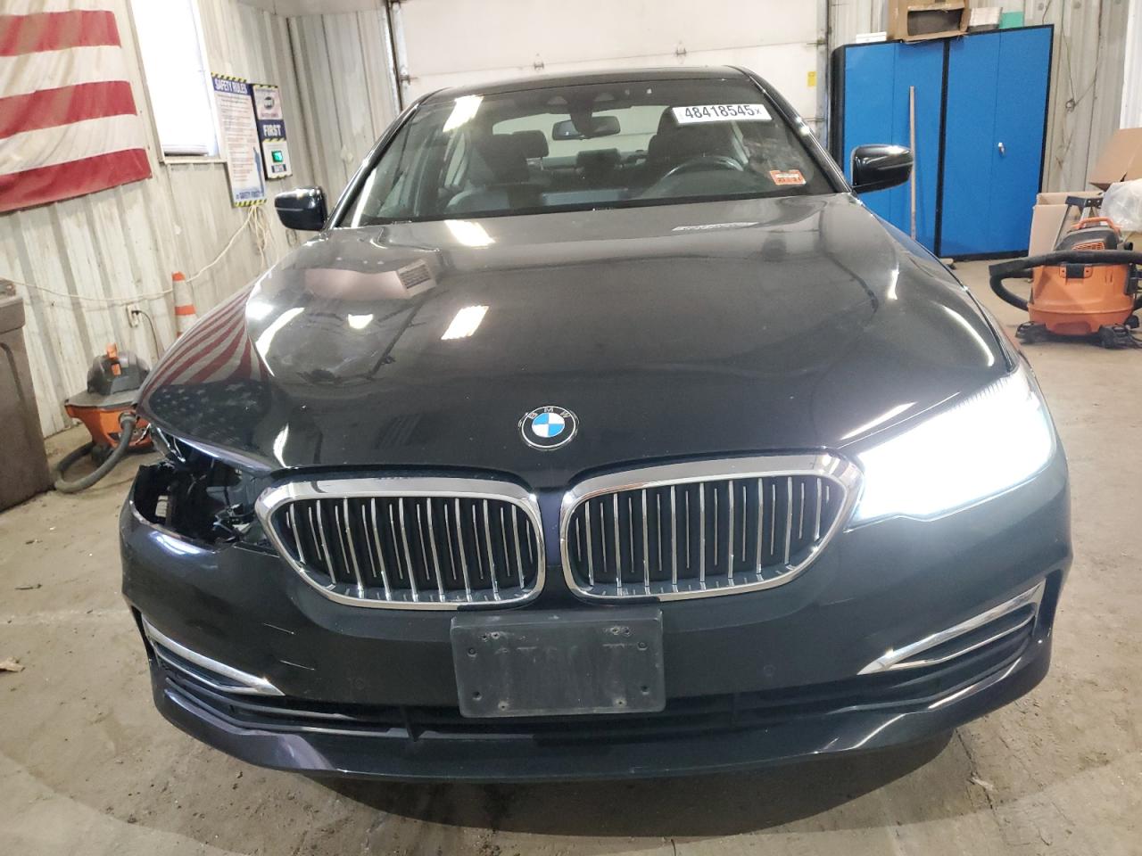 2019 BMW 5er VIN WBAJA7C59KWW14057 Copart auction photo, front end / minor dent/scratches damage thumbnail 5
