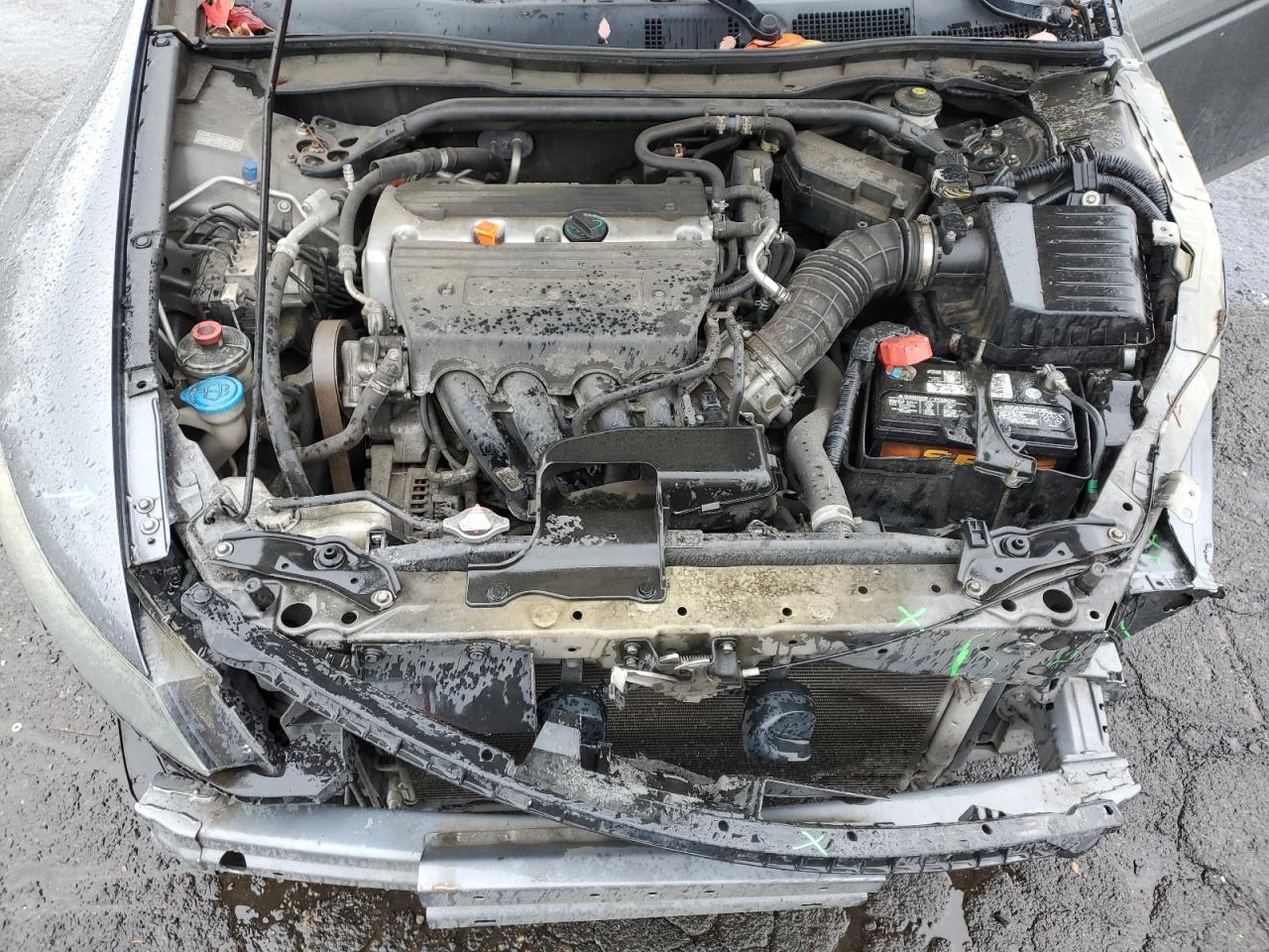 2010 Honda Accord VIN 1HGCS1B30AA000145 Copart auction photo, front end / minor dent/scratches damage thumbnail 11