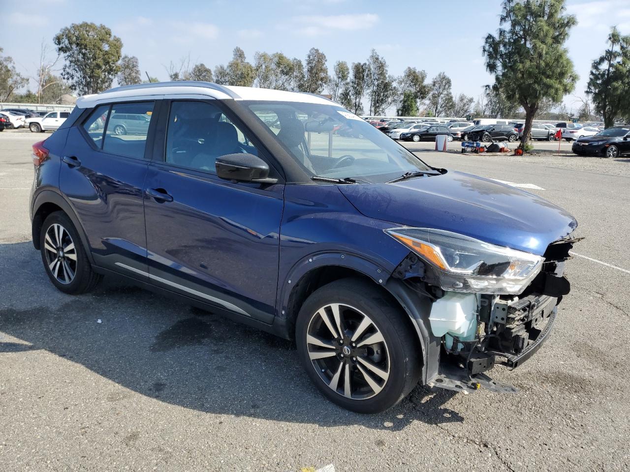 2019 Nissan Kicks VIN 3N1CP5CU4KL491962 Copart auction photo, front end damage thumbnail 4