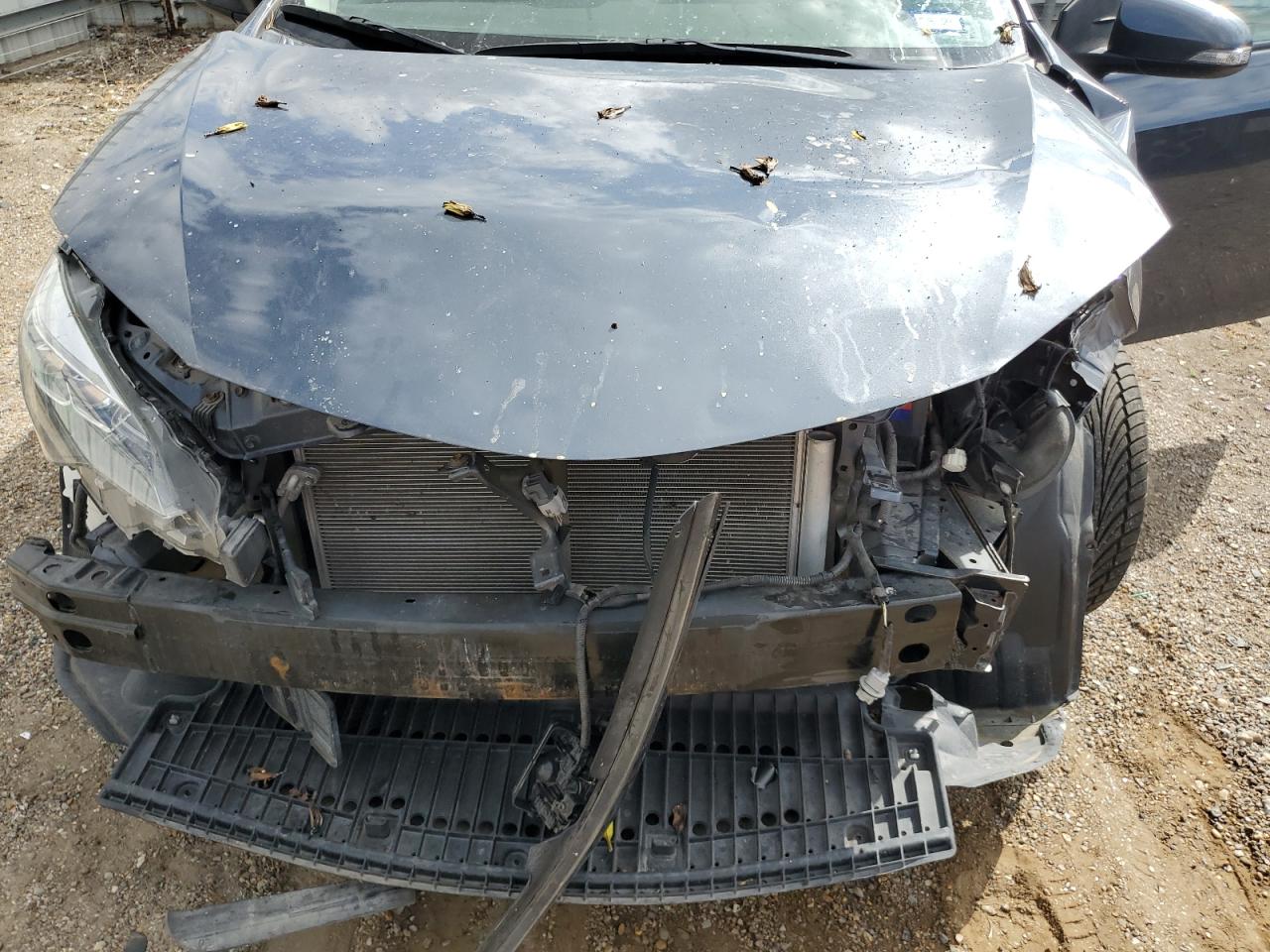 2019 Toyota Corolla VIN 5YFBURHE9KP917979 Copart auction photo, front end / side damage thumbnail 11