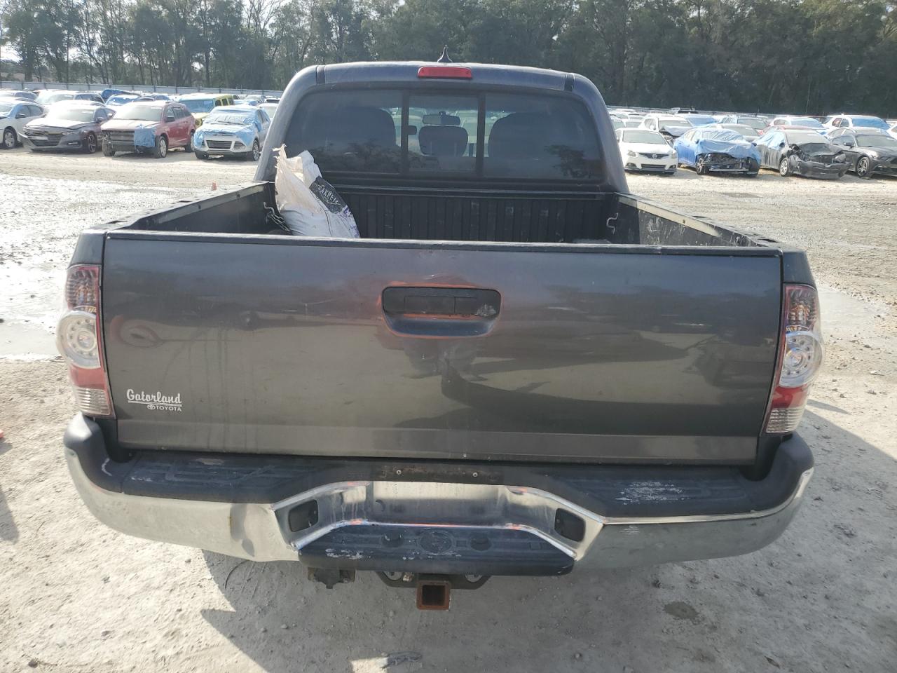 2015 Toyota Tacoma VIN 5TFLU4EN9FX148001 Copart auction photo, front end / rear end damage thumbnail 6