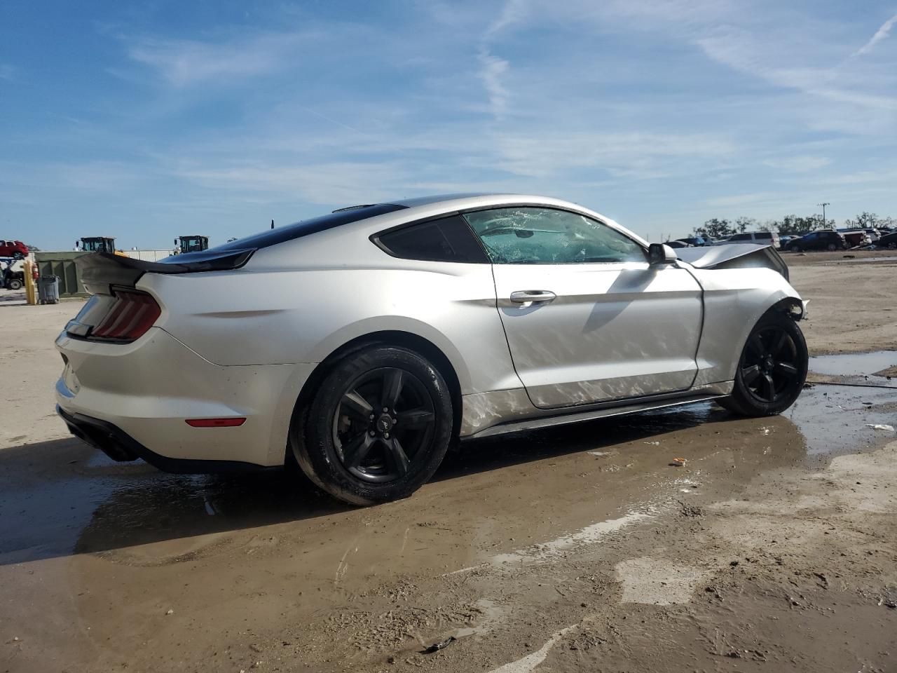 2018 Ford Mustang VIN 1FA6P8TH4J5145980 Copart auction photo, front end damage thumbnail 3
