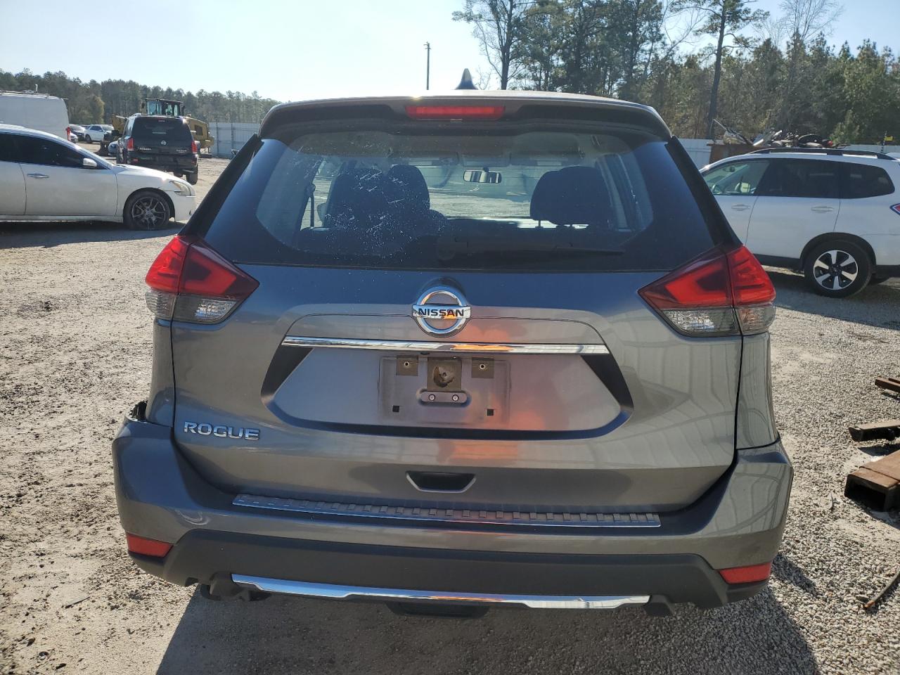 2017 Nissan Rogue VIN JN8AT2MT0HW400648 Copart auction photo, front end / side damage thumbnail 6