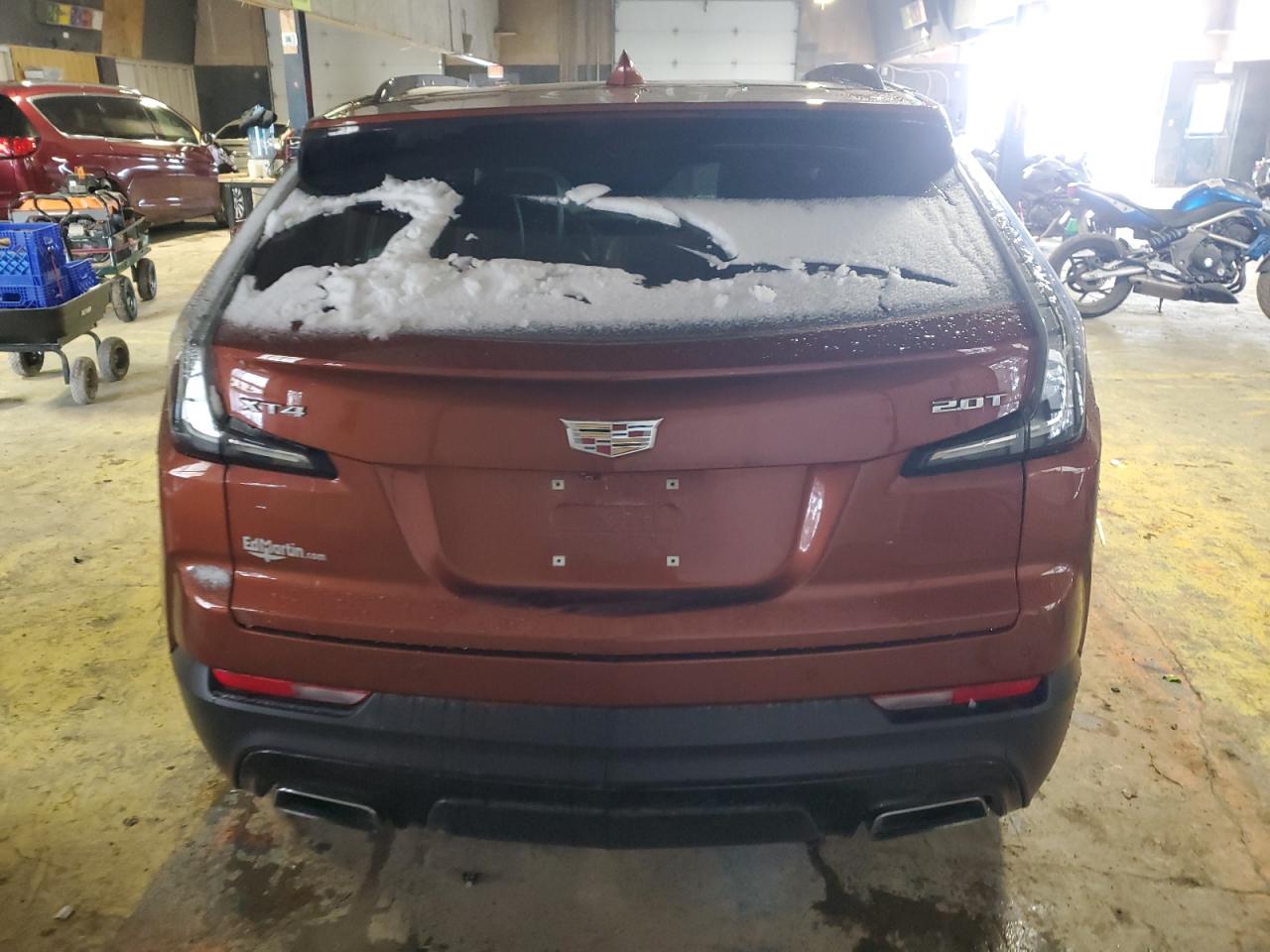 2019 Cadillac XT4 VIN 1GYFZER43KF176425 Copart auction photo, rear end / front end damage thumbnail 6