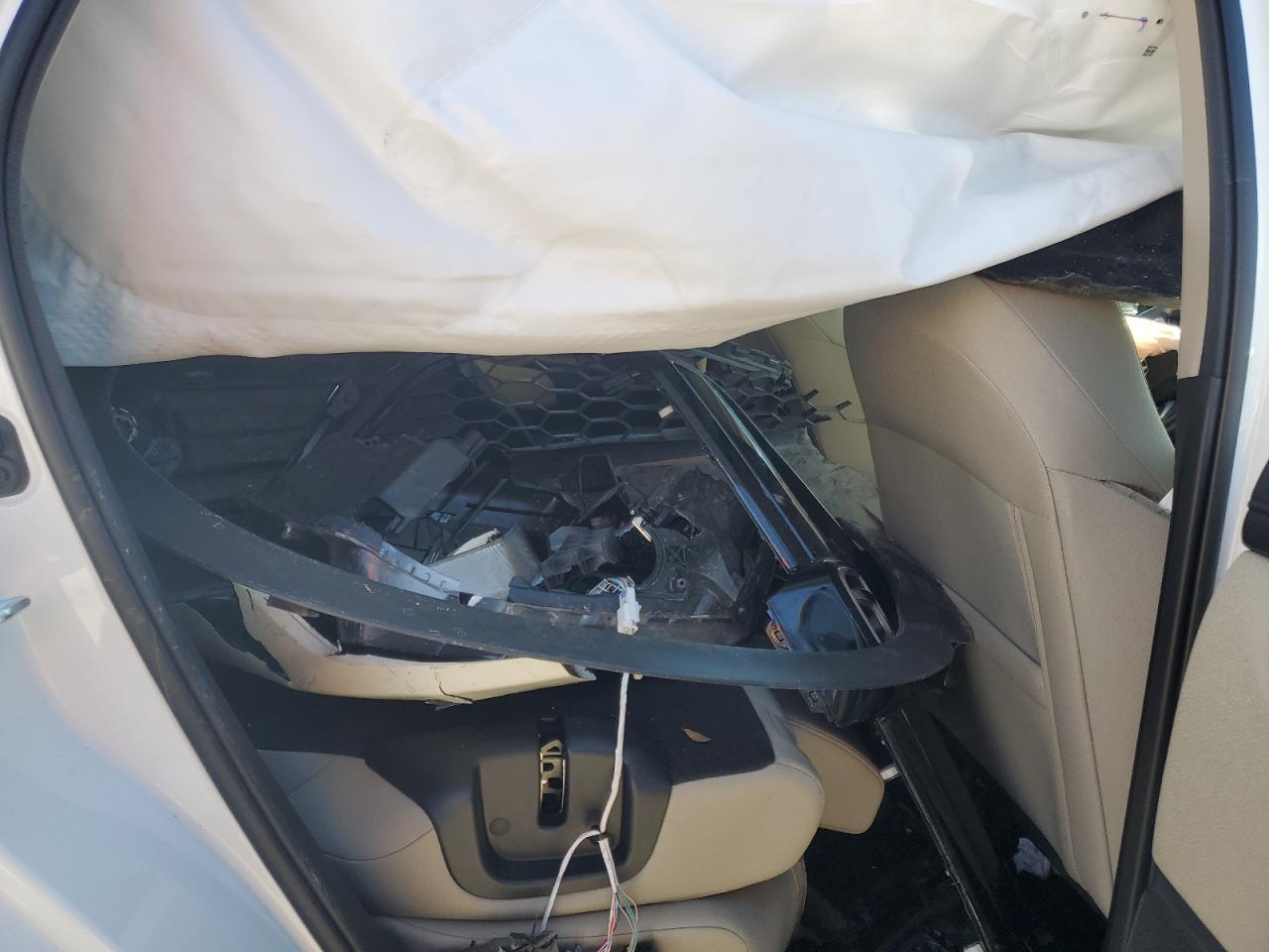 2022 Honda CR-V VIN 2HKRW2H53NH640005 Copart auction photo, front end damage thumbnail 10