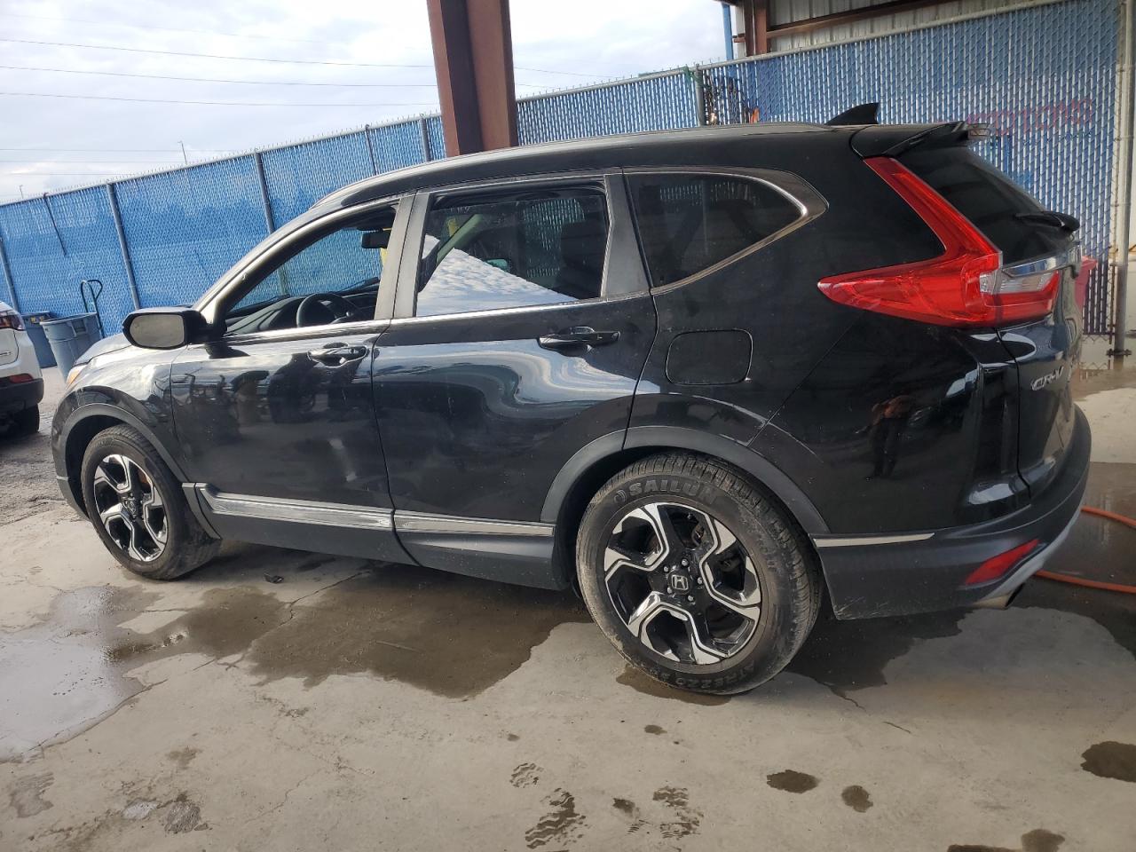 2017 Honda CR-V VIN 5J6RW1H9XHL015561 Copart auction photo, water/flood damage thumbnail 2