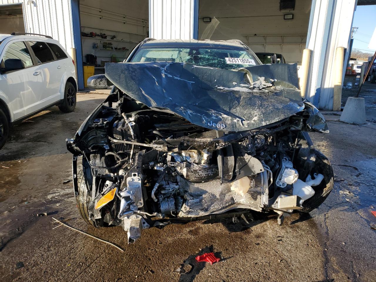 2021 Jeep Compass VIN 3C4NJDAB2MT517030 Copart auction photo, front end / rollover damage thumbnail 5