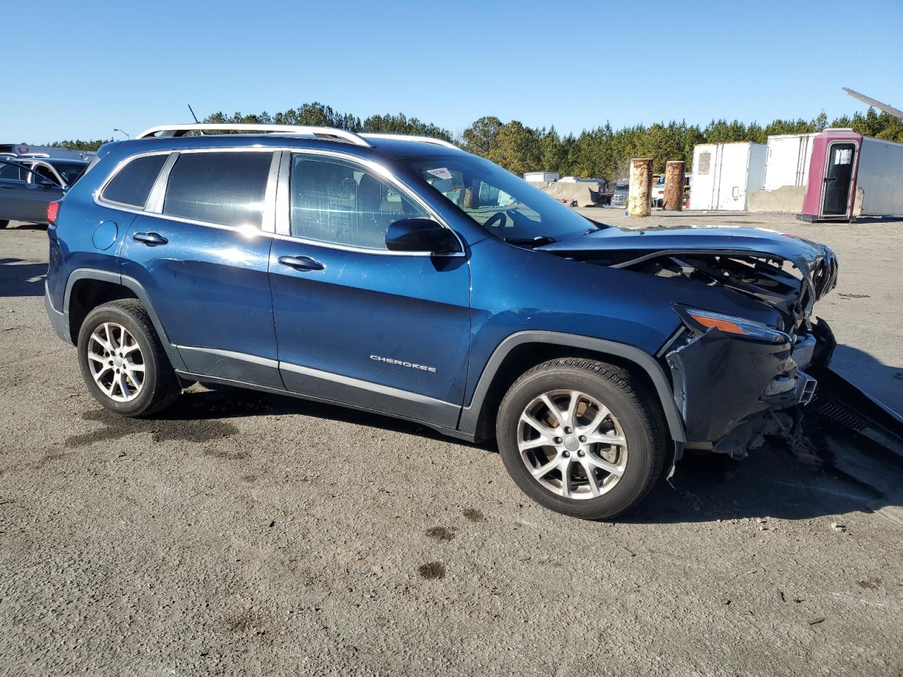 2018 Jeep Grand Cherokee VIN 1C4PJLCB5JD560701 Copart auction photo, front end damage thumbnail 4