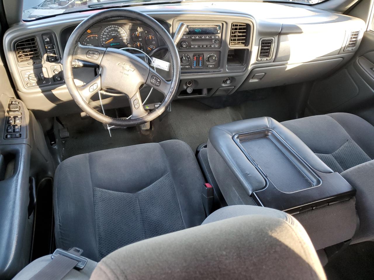 2005 Chevrolet Silverado VIN 1GCHK23235F928024 Copart auction photo, front end damage thumbnail 8