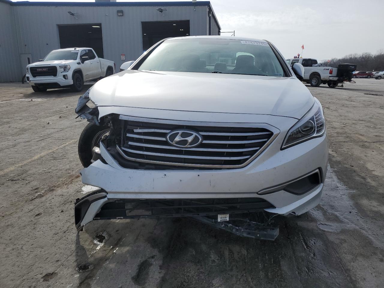 2017 Hyundai Sonata VIN 5NPE24AF7HH565712 Copart auction photo, front end / hail damage thumbnail 5
