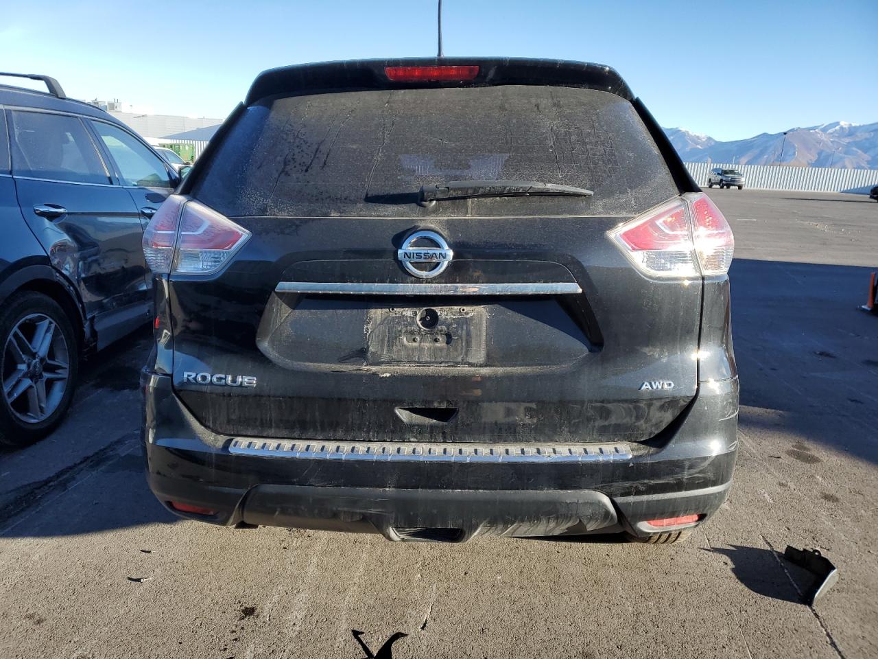 2016 Nissan Rogue VIN KNMAT2MV0GP629269 Copart auction photo, side / undercarriage damage thumbnail 6