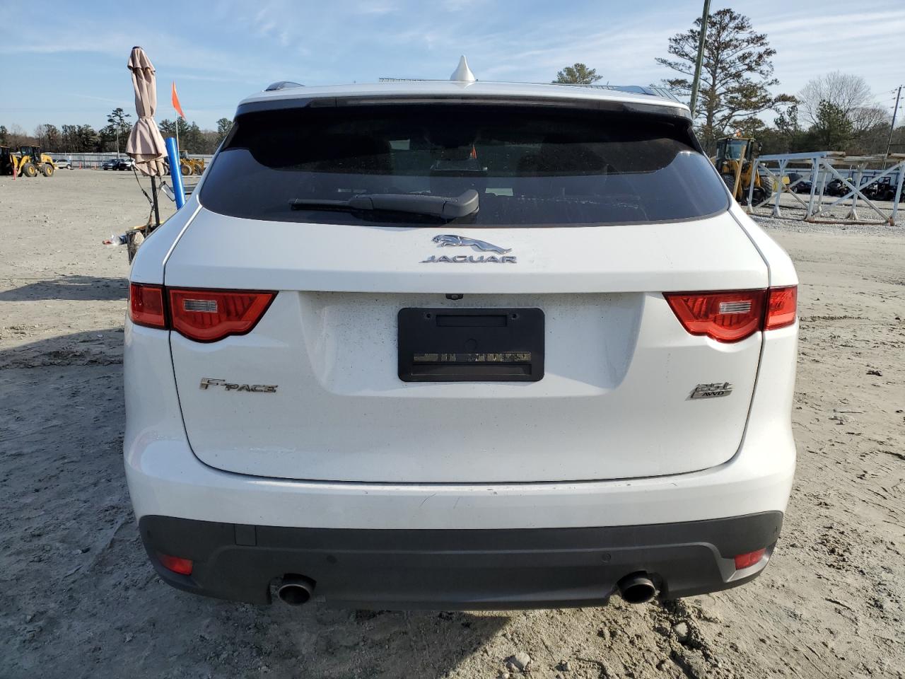 2019 Jaguar F-Pace VIN SADCJ2FX3KA368121 Copart auction photo, front end damage thumbnail 6